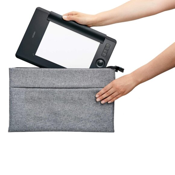 Wacom Intuos Pro Paper Edition digital graphic drawing tablet and case Medium - Picture 6 of 16